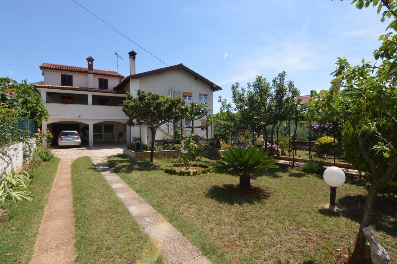 Apartments Mariza Porec Bagian luar foto