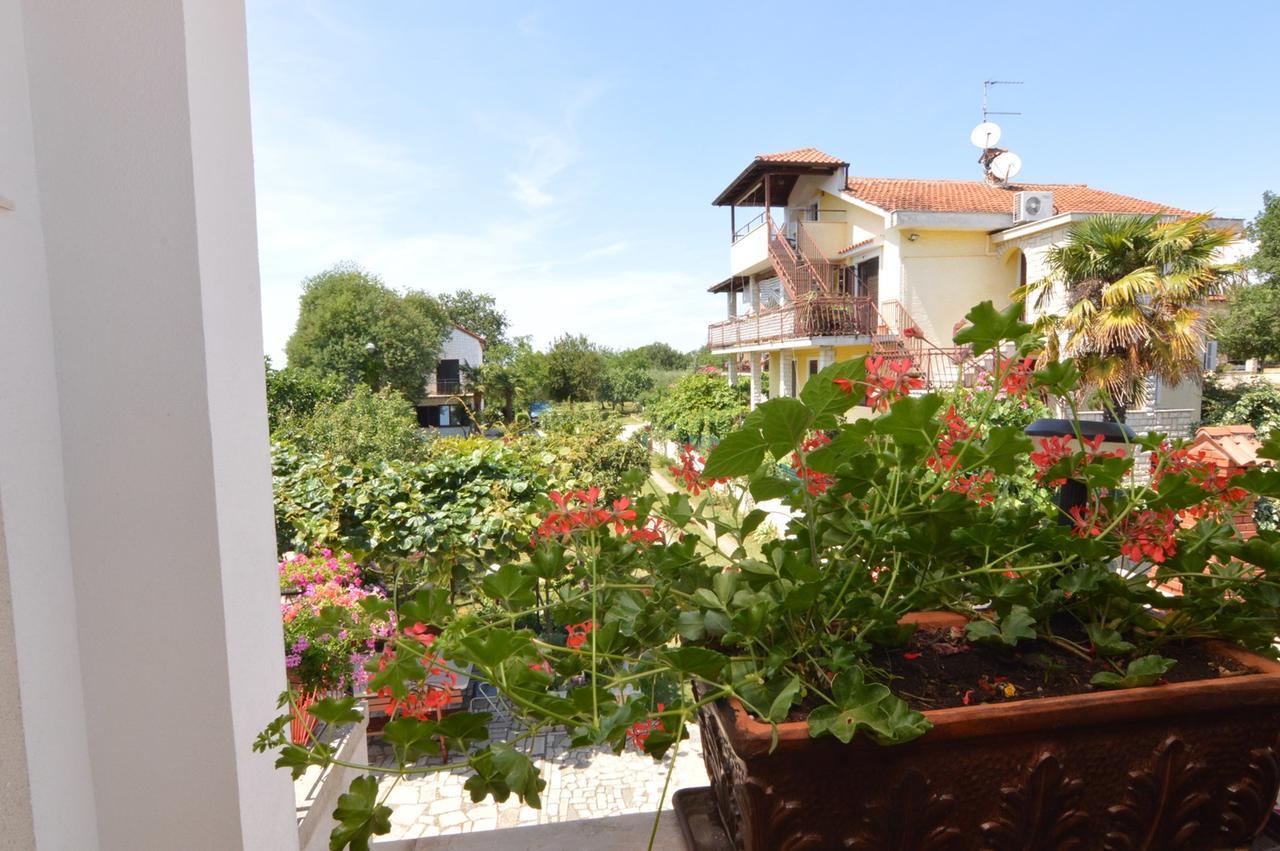 Apartments Mariza Porec Bagian luar foto